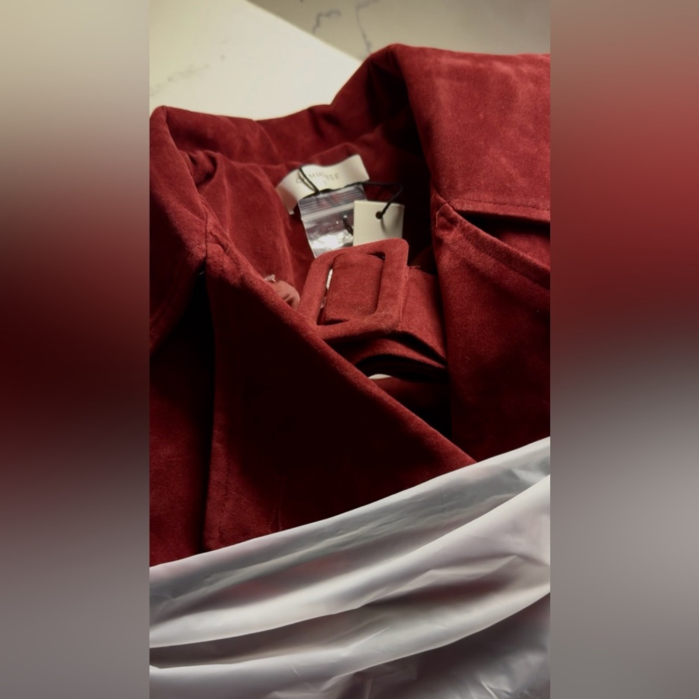 Commense Burgundy Wine Trench Coat Sm - Picture 3 of 3